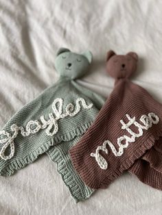 Hi and welcome to my shop!  As a new mom of a little one, I began embroidering baby items for mom friends, and would love to extend the love even further. These hand-embroidered lovies are the perfect addition for your little newborn to cuddle with.  Customized baby lovies also make great baby shower gifts and birthday gifts and are wonderful to take monthly milestone photos of your baby with. They can also be used as a baby announcement, Christmas gifts, and make for the perfect nursery additio Gender Neutral Crochet Baby Gifts, Newborn Baby Boy Gift Ideas, Embroidery Baby Gifts, Embroidered Christmas Gifts, Handmade Baby Shower Gifts, Baby Boy Shower Gifts, Baby Boy Gift Ideas, Newborn Crafts, Baby Shower Gifts For Mom