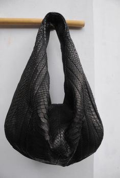 Big Soft Hobo Genuine Python Skin Bag Face: genuine pyhton skin Lining: eco suede Color: black Decorated with stitches Inside: one big compartment and small side zippered pocket Bag measuremets: width 43 см, height 30 см, depth 12 cm (16.92/11.81/4.72 inches) Handmade in Bali with lots of love This is a made to order item, usually it takes from 1-2 weeks to ship it depending on tailors capacity and bali local holdays If you need any adjustments please feel free to message me Please note that pyt Snake Reptile, Leather Bag Design, Python Skin, Soft Bag, Skin Products, Hobo Handbags, Python, Sports Women, Purses And Handbags