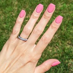 Light coral pink, this shade is timeless. 🍑 It's a glowy blush shade that's as pretty as peach blossoms. Dip Nail Colors Fall, Dip Nail Colors, Nail Colors Fall, Dip Nail, Dip Nails, Forest Bathing