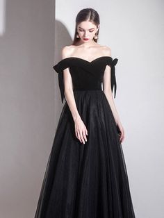 Off The Shoulder Prom Dress, Prom Dress Black, Prom Dresses Simple, A Line Evening Dress, Black Off Shoulder, Evening Dress Fashion, Black Tulle, Black Evening Dresses, Message Box