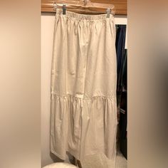 Nwt Saks Fifth Avenue Linen Maxi Skirts With Elastic Waist. Set Of 2 - One Is White, One Is Beige. Size Is Medium, But Fits More Like A Large (Roomy Through The Hips). Pet Free, Smoke Free Home. Beige Tiered Lined Skirt, Beige Tiered Gathered Skirt, Beige Lined Maxi Skirt For Daywear, Cream Tiered Skirt For Daywear, Beige Tiered Skirt For Daywear, Cream Cotton Lined Maxi Skirt, Cream Relaxed Skirted Bottoms, Beige Lined Skirt For Daywear, Cream Skirt With Elastic Waistband