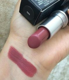 Mac Lipstick Colors, Lipstick Tattoos, Smink Inspiration, Mac Makeup, Lip Colour