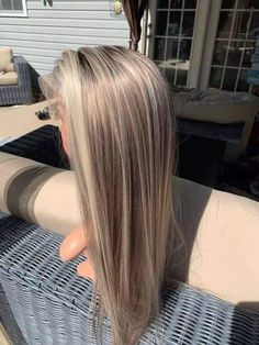 Super Ashy Blonde, Platinum Highlights On Dirty Blonde Hair, Blonde Thick Highlights, Light Brown Hair With Platinum Highlights, Blonde Highlights Brown Lowlights, Platinum Hair Aesthetic, Ashy Blonde With Lowlights, Blonde Silver Balayage, Chunky Blonde Highlights On Blonde Hair