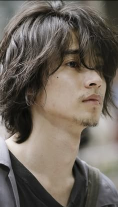 Long Hair Actors, Long Hair Styles Boys, Actors With Long Hair, Kento Yamazaki Long Hair, Layers In Hair, Hair Styles Men, Yamazaki Kento, Men Haircut Curly Hair