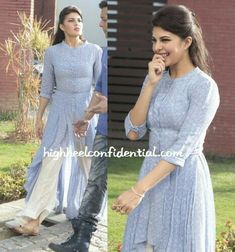 beautiful Simple Kurta Designs, Casual Indian Fashion, Bollywood Outfits, Salwar Kamiz, Kurti Designs Party Wear, Kurta Designs Women, Jacqueline Fernandez, Dress Indian Style, Indian Designer Outfits