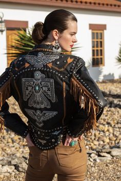 Rainbird Jacket Native American Outfits, Urban Cowboy, Double D Ranch, Looks Country, Moda Jeans, Make It Rain, Biker Jeans, Leather Fringe, Metallic Leather