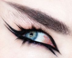 Demon Makeup, Goth Eye Makeup, Mac Allister, Work Photography, Cool Makeup Looks, Dope Makeup, Photography Makeup, Cute Makeup Looks, Goth Makeup