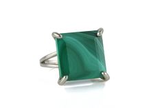 Bring in a pop of bold color to your look with this lovely Malachite stone ring. Gold statement rings beautifully crafted with prongs to hold the gemstone in place. This vibrant piece has a high polish gold finish that you can wear with other pieces of gold jewelry for women. ☛ 𝒜𝐵𝒞 - Add Engraving - https://etsy.me/2ZSRjhu ☛ Ring size - Select the size you would like from the drop down menu ♥ Gemstone Type - => Gemstone Type - Malachite ♥ Gemstone Size - 16x16mm ♥ Gemstone Cut - Faceted Sq Modern Green Ring With Large Stone, Modern Green Crystal Gemstone Ring, Modern Green Crystal Ring As Gift, Modern Green Crystal Ring As A Gift, Modern Green Crystal Ring For Gift, Square Cut Ring, Square Cut Rings, November Birthstone Ring, Malachite Ring