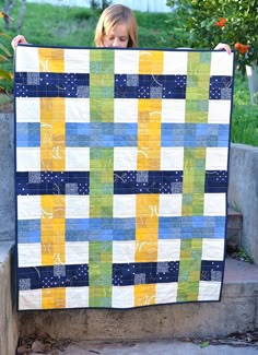 This listing is for the On the Fence Paper Pattern. This is a super simple, beginner friendly pattern that is perfect for first time quilters, scrap lovers, or anyone looking for a fun, quick project. The pattern was written with beginners in mind so there are plenty of full-color images, tip and tricks. The pattern has instructions for making your quilt with scrap squares or for strip piecing yardage. It includes three sizes: Baby Quilt - 36" x 44" Lap Quilt - 52" x 60" Twin Quilt - 76" x 92" T Kid Quilts, Quilt Modernen, Table Quilts, Baby Quilt Patterns, Childrens Quilts, Quilt Baby, Pdf Quilt Pattern, Contemporary Quilts, Boy Quilts