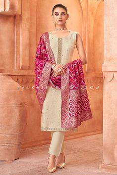 Timeless Elegance: Off-White Silk Straight-Cut Suit with Exquisite Det – Palkhi Fashion Dupatta Style On Suit, Pink Bandhani Dupatta, Banarasi Suit Designs Latest, Rani Pink Dupatta, Banarasi Suit Designs, Suits Design Latest, Palkhi Fashion, Bandhani Dupatta, Dupatta Style