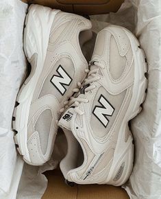 Neutral Shoes Sneakers, Trendy Shoes 2024, Womens New Balance Shoes, 2023 Sneakers, Sneaker Trends, Shoe Wishlist, Balance Sneakers, Fresh Shoes, Cute Sneakers