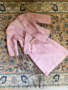 "|d e s c r i p t i o n| *circa 1960s *pretty, 60s mod Jackie-O skirt set *pink wool (looks like mohair) wiggle skirt with side zipper *matching pink wool jacket, open no closure with half sleeves *a great matching set! *both pieces lined |i n f o| tag: none condition: very good vintage condition. One yellowish mark at side of skirt. Sleeves of jacket look slightly sun bleached. Button on skirt was hastily sewn. |m e a s u r e m e n t s| Jacket  bust: 38\" waist: 40\" length: 21.5\" sleeve lengt 1960 Skirt, Pink Wool Jacket, 60s Outfit, Skirt And Jacket Set, 60s Skirt, Dti Codes, Skirt And Jacket, Pink Office, Gaucho Pants