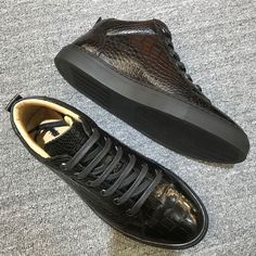 Men's Fashion Genuine Leather Real Lace Up Designer Casual Shoes  -  GeraldBlack.com Crocodile Design, Too Nice, Genuine Leather Shoes, Shoe Insoles, Designer Sneakers, Leather Items, Lovely Colors, Sports Shoes, Shoes Black