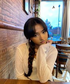 parvati patil (harry potter) aesthetic Pavarti Patil, Brown Girl Hairstyles, Ingenue Makeup, Pretty Brown Girl, Desi Hair, Brown Girls Makeup, School Looks, Brown Girl, Tan Skin