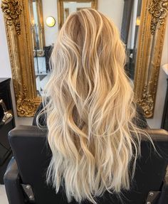 Bright Blonde Beach Hair, Beach Blonde Highlights On Blonde Hair, Bright Blonde Hair With Highlights, Bright Beach Blonde Hair, Dyed Blonde Hair Ideas, Blonde Highlights Bright, Bright Honey Blonde Hair, Light Blonde Hair Color Ideas, Lived In Bright Blonde