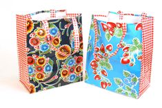 two oilcloth market bags diy kit Sage Diy, Diy Bags Purses, Grocery Bags, Craft Sewing, Going Green, Bag Ideas, Gift Kit, Lunch Bags, Handmade Bag