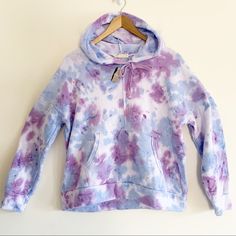 Free People Movement Purple And Blue Tie Dye Work It Out Hoodie Small. Details -A Classic Sweatshirt To Add Some Color To Your Routine -Cotton Polyester Blend Provides A Soft And Classic Feel -Slouchy Fit Is Relaxed But Still Looks Good On Days Out -Ribbed Cuffs And Hem Keep The Fabric Close For A Secure Fit -Raw Edge Detailing Provides Unique Seam Styling -Item #Fpmb01u Item Is New Without Tags But Blacklisted To Prevent In Store Returns. Item Ships Asap! Spiral Tie Dye, Dye Hoodie, Custom Ties, Tie Dye Sweatshirt, Tie Dye Hoodie, Free People Movement, Work It, Blue Tie, Blue Tie Dye