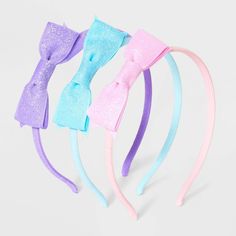 Elevate your little one's style with the Girls' 3 Pack Headbands Woven Glitter Bow from Cat & Jack™. This pack of three headbands in pink, blue, and purple adds sparkle to any hairstyle with their minimal, adorable designs. Perfect for securing hair, these headbands are a versatile accessory for both everyday wear and special occasions. Cat & Jack™: Kids’ clothing with an imagination of its own Toddler Girl Accessories, Barbie Party Decorations, Kids Hairstyle, Kids Hair Clips, Kids Accessories Fashion, Barbie Stuff, Hair Brushes, Barbie Party, Bear Cakes