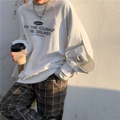 Fake Two-piece Sweatshirts Fashion Loose Versatile Top – InFashionova E Boy Outfits, Alt Clothes, Aesthetic Grunge Outfit, Beige Outfit, Korean Casual Outfits, Androgynous Fashion, Retro Outfits, Classy Outfits, Sweatshirt Fashion