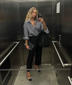 Outfit Formal Mujer, Corporate Baddie Outfits, Casual Chique Stijl, Corporate Baddie, Mode Tips, Corporate Attire, Corporate Fashion, Professional Outfits Women