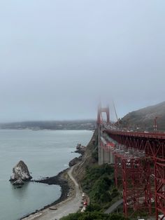 the golden gate bridge on a foggy day