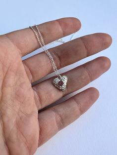 Silver heart necklace with natural raw pink sapphire. Materials: sapphire, silver Sapphire Heart Necklace, Beach Glass Necklace, Sea Glass Pendant, Gem Necklace, Sapphire Pendant, Silver Heart Necklace, Sapphire Necklace, Sapphire Jewelry, Glass Earrings