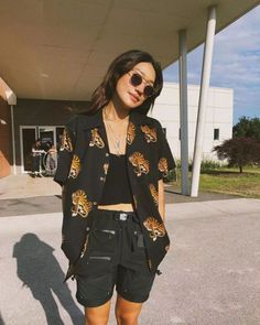 Tomboy Style Summer, Tomboy Summer Outfits, Feminine Tomboy Style, Femme Style Outfits, Tomboy Outfits Summer, Queer Outfits, Rome Summer, Feminine Tomboy, The Black Swan