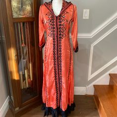 Moroccan Hooded Kaftan Embroidered Dress Size Small Pit To Pit : 18.5 Cm Waist: 17cm Gently Worn! Hooded Kaftan, Caftan Dress, Black Orange, Embroidered Dress, Orange Black, Colorful Dresses, Sewing, Orange, Women Shopping