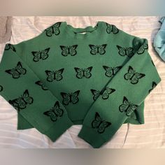 Super Cute, Slightly Oversized Never Worn + Tags Size Medium Green And Black Sweater, Heart Sweater, Green Butterfly, Black Sweater, Green And Black, Green Sweater, Black Green, Black Sweaters, Dream Closet