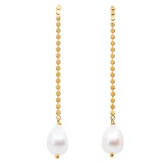 An elegant and timeless pair of earrings. Composed of 2 teardrop freshwater pearls. The size and shape of the pearls may vary, as they are natural pearls. Perfect for your bridal look. Gold Plated, Freshwater pearls Long Pearl Earrings, Pearls Earrings, April Birthstone Jewelry, March Birthstone Jewelry, Forever Jewelry, Bridal Look, Pearl Jewellery Earrings, Evil Eye Jewelry, Eye Jewelry