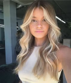 Summer Blonde Hair, Brown Hair Inspo, Brunette Hair With Highlights, Money Piece, Honey Blonde Hair, Brown Hair Balayage