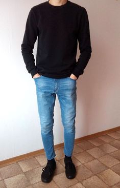 Minimalist Fashion Men, Classic Vans, Men Stylish Dress, Mens Fashion Inspiration, Stylish Mens Outfits