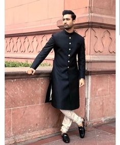 Black Fitted Sherwani For Traditional Ceremonies, Fitted Black Sherwani For Traditional Ceremonies, Indowestern With Shawl For Men, Bollywood Style Semi-formal Sherwani For Diwali