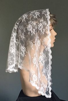 "ORDER NOW FOR CHRISTMAS DELIVERY! Shop will close when orders max out for me.  Ivory Chantilly Lace Mantilla Triangle Headcovering Chapel Veil Ready to Ship! Delicate chantilly-type ivory lace with narrow edging.  Triangle shape, rounded in the back. Three sizes available. The large size is shown.  More styles available at http://www.headcoverings.etsy.com. Did you know that you can send someone an Etsy gift card electronically?  Be sure to mention this shop, \"headcoverings\", in the text box Lace Mantilla, Chapel Veil, Lace Veils, Chantilly Lace, Triangle Shape, Head Covering, Ivory Lace, Navy Floral, Fine Hair