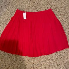 Loft Pleated Skirt With Side Zip Chiffon-Type Material With Liner Red 17” Waist 19” Length Pleated Skirt, Side Zip, Womens Skirt, Loft, Chiffon, Size 10, Skirt, Red, Women Shopping