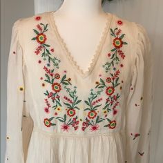 Beautiful New With Tags Attached Anthropologie Umgee Off-White Boho Hippie Chic Embroidered Dress Or Tunic Size Small. Lined From Waist Down. Approximately 35” Long And Approximately 34” At Waist Area. There Is No Defined Waist Or Armpit Area. This Is Designed To Be Loose And Flowy. Looks Like Johnny Was. Beautiful For Resort, Cruise, Pool Or Dinner On The Beach!! Cottage Core Smoke Free And Pet Free Home. Beach Cottage Core, White Lace Tunic, Beige Midi Dress, Lace Tunic Dress, Boho Tunic Dress, Quarter Sleeve Dress, Umgee Dress, Defined Waist, Boho Midi Dress