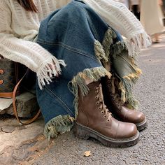 Women's Leather Lace up Ankle Boots Side Zip Chunky Combat Boots in Black/Brown Chunky Combat Boots, Oxford Boots, Womens Combat Boots, Buckle Ankle Boots, Leather Short, Unique Beauty, Western Cowboy Boots, Lace Up Ankle Boots, Leather Shorts