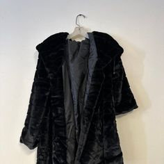 Women's Open Front Black Faux Fur Coat Jacket Nwot Medium Black Long Coat With Faux Fur Lining, Black Long Winter Fur Coat, Black Faux Fur Outerwear For Cold Weather, Black Hooded Faux Fur Outerwear, Black Faux Fur Coat, Teddy Jacket, Black Faux Fur, Faux Fur Coat, Front Open