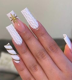 Custom made, turn around time is 2-3 business days.  Can switch colors if wanted.  SIZES MUST BE SENT AFTER PURCHASE Includes:  10 nails Unfortunately, returns and refunds are not accepted due to nails being custom made. Christmas Press On Nails, Festive Nail Art, Sweater Nails, Winter Nail Art, Press Ons, Festival Nails, Acrylic Nails Coffin, Xmas Nails