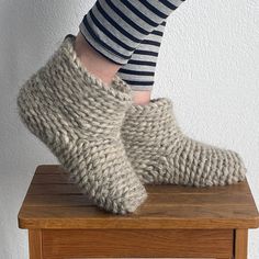 -Warm and cosy slippers from 100% organic merino wool for men/women; -excellent solution for chilly feet in the home/office; -keeping thermal insulation for your feet thanks to the properties of sheep's wool; -hand knitting; using natural dyes; - weight 400-450 gr/ -care: washing in mode "wool" with organic shampoo or hand wash. Do not twist. Boot Slippers, Slippers For Men, Organic Shampoo, Indoor Slippers, Wool Slippers, Slippers For Women, Knitted Slippers, Thermal Insulation, Slipper Boots