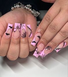 Scream Nails Acrylic, Nails Acrylic Halloween, Scream Nails, Halloween Nail Art Ideas, Nail Art Halloween, Halloween Press On Nails, Girly Acrylic Nails