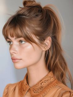 30 Charming Ponytails with Bangs: A 2024 Style Guide Chunky Fringe Bangs, Linda Cardellini Bangs, Hair Bangs Style Ideas, Best Haircuts For Glasses Wearers, Bangs Bridesmaid Hair, Short Bangs Ponytail, Long Bob Hairstyles Fringe, Hannah Simone Bangs, Middle Part Fringe Bangs