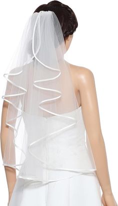 the back of a bride's wedding veil