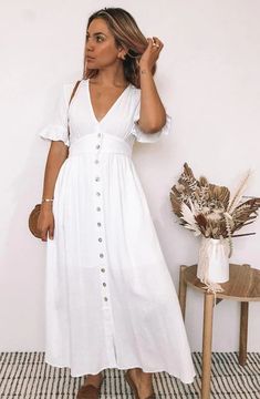 25+ Trendy Senior Picture Outfits for Summer & Fall 2023! Outfits Leggins, White Tone, Linen Material, Vestidos Vintage, Date Night Dresses, White Dress Summer, Baby Bumps, Maternity Wear, Hot Summer