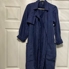 Navy Gap Linen Trench Jacket With Belt & 2 Front Pockets, Size Small New With Tags Blue Linen Outerwear With Pockets, Gap Workwear Outerwear With Pockets, Fitted Linen Outerwear For Day Out, Chic Gap Outerwear For Spring, Chic Gap Spring Outerwear, Chic Spring Outerwear By Gap, Belted Long Sleeve Linen Outerwear, Belted Linen Long Sleeve Outerwear, Long Sleeve Belted Linen Outerwear