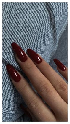 Indulge in the rich, romantic hue of cherry wine nails, perfect for adding a touch of sophistication to any look, day or night. Deep Red Nails, Red Acrylic Nails, Nail Colors Winter, Nagel Tips