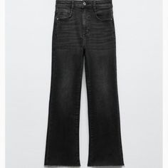 Black Jeans With Frayed Bottom Chic Black Fall Jeans, Zara Black Jeans For Workwear, Zara Black Jeans For Work, Black Zara Jeans For Spring, Classic Zara Jeans For Fall, Zara Black Jeans For Spring, Black Zara Jeans With Pockets, Zara Black Jeans With Pockets, Chic Dark Wash Zara Jeans