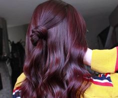 Full Burgundy Hair, Dark Cherry Brown Hair Burgundy, Single Process Hair Color Red, Dark Red Hair Ideas For Brunettes, Dark Maroon Hair Burgundy Brunettes, Mulbury Hair Color, Burgundy Medium Hair, Hair Colour Red Wine, Burgundy Hair Shadow Root