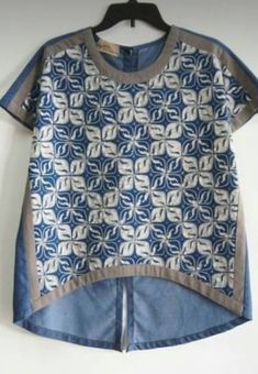 Sewing Clothes Women, Batik Design, Batik Fashion, Clothes Tops, Batik Dress, Refashion Clothes, Upcycle Clothes, Sewing Clothes, Sewing Dresses