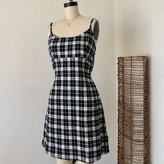 Nwt Dr121 Black Mini Length Plaid Dress For Spring, Black Plaid Cotton Dress For Spring, Black Mini Length Plaid Dress For Day Out, Sleeveless Black Plaid Dress For Spring, Summer Black Plaid Dress, Black Plaid Mini Dress For Day Out, Black Cotton Lined Dress, Plaid Fitted Dress For Day Out, Black Fitted Knee-length Sundress